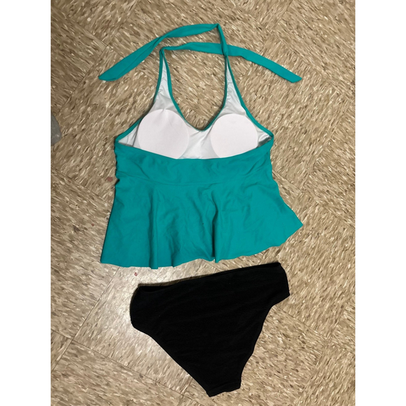 Beachsissi and members mark Bikini - Picture 4 of 6